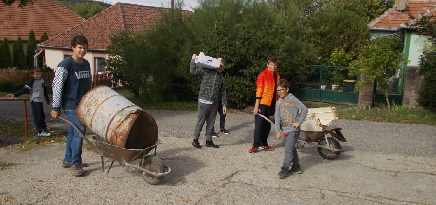 20210928 hasznosanyaggyujt